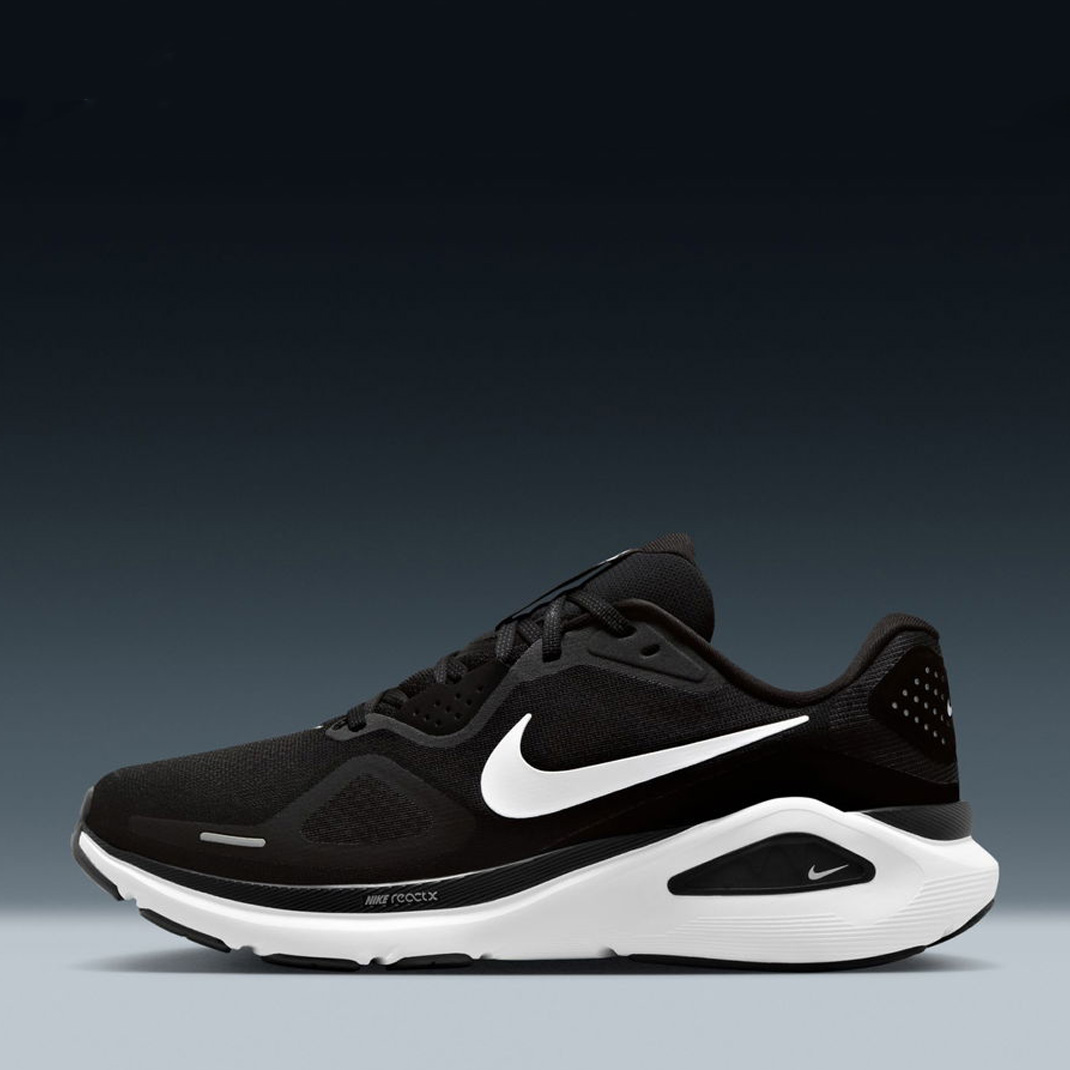 Structure 26 'Black White'